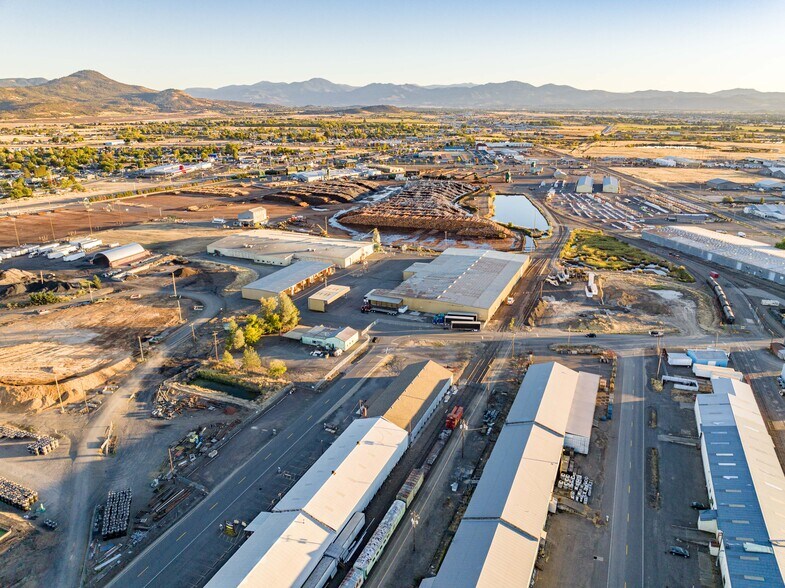 More Photos Of 8211 15th St, Medford Warehouse For Sale