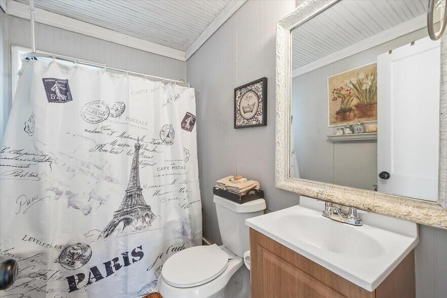 More Photos Of 106 Saint Mary St, Rockwall Office Residential For Sale
