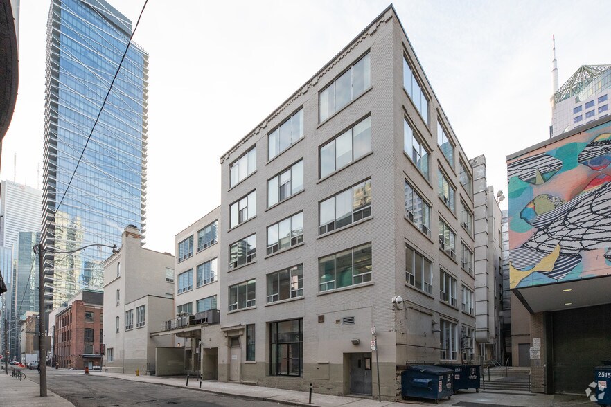 More Photos Of 276 King St W, Toronto Office Residential For Lease