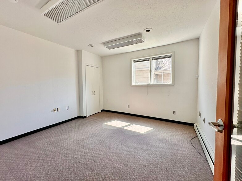 More Photos Of 158-164 E Blithedale Ave, Mill Valley Storefront Retail Residential For Sale