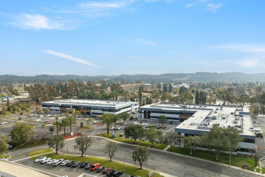 More Photos Of 924 Overland Ct, San Dimas Office For Lease