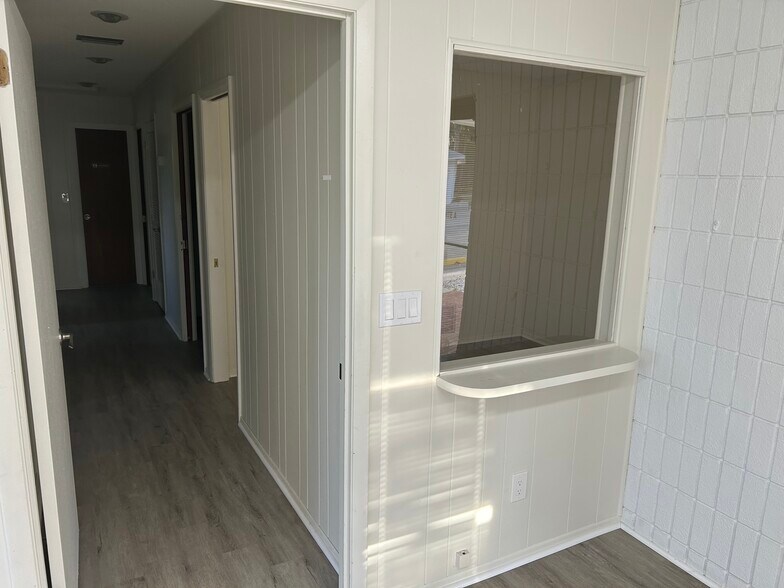 More Photos Of 695 Old Englewood Rd, Englewood Medical For Lease