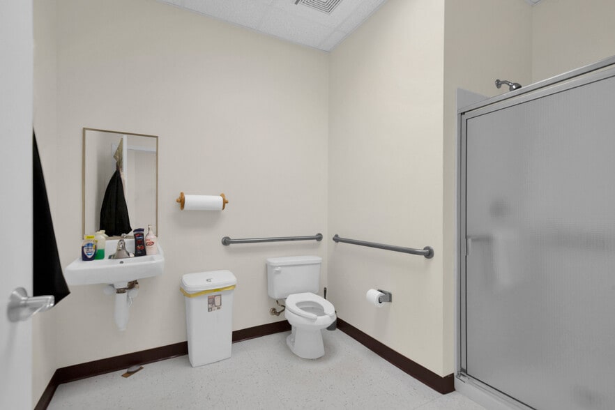 More Photos Of 3460 Big Piney Grove Rd, Clinton Specialty For Sale