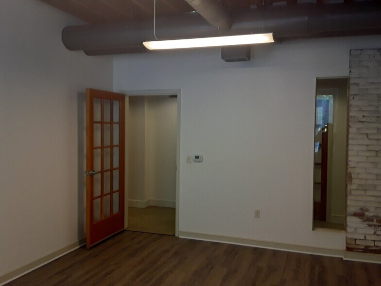 More Photos Of 121 N Main St, Souderton Loft Creative Space For Lease