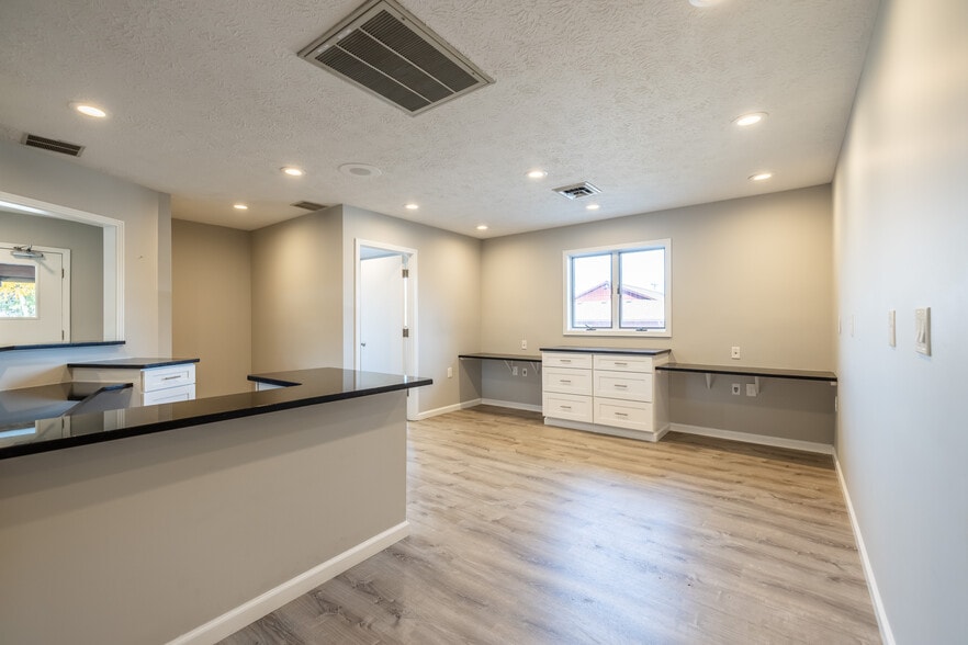 More Photos Of 888 Long Pond Rd, Greece Medical For Lease