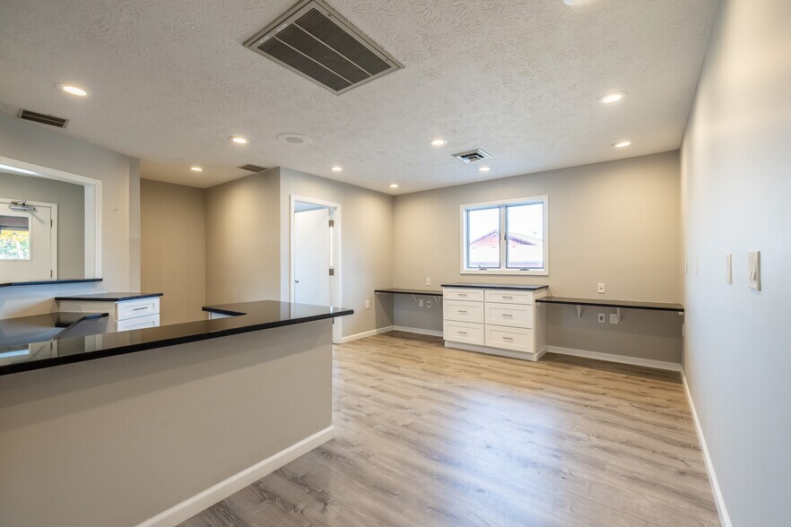 More Photos Of 888 Long Pond Rd, Greece Medical For Lease