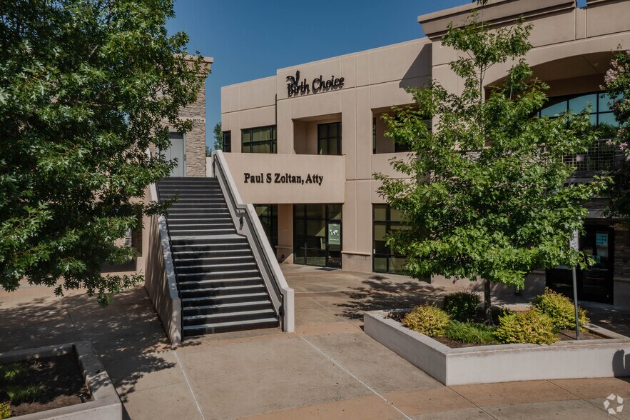 Primary Photo Of 8610 Greenville Ave, Dallas Medical For Lease