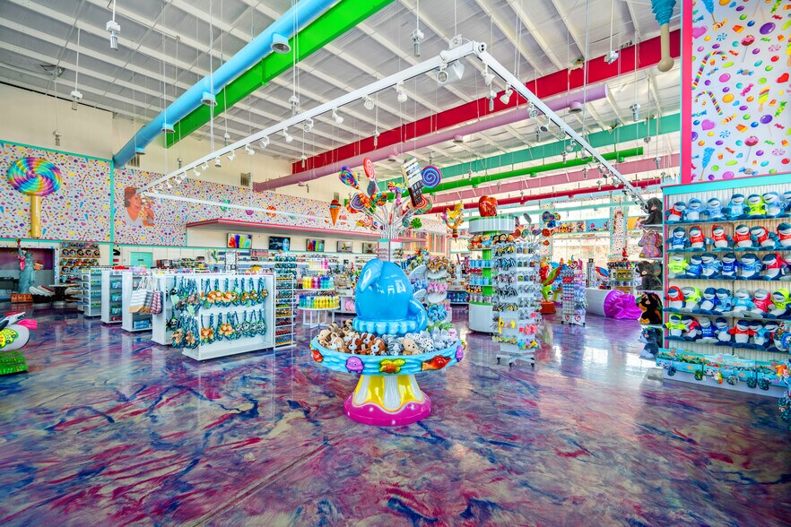 More Photos Of 4831 S Kings Hwy, Myrtle Beach Freestanding For Sale