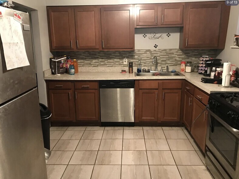 More Photos Of 2252 Grandview Ave, Cleveland Heights Apartments For Sale