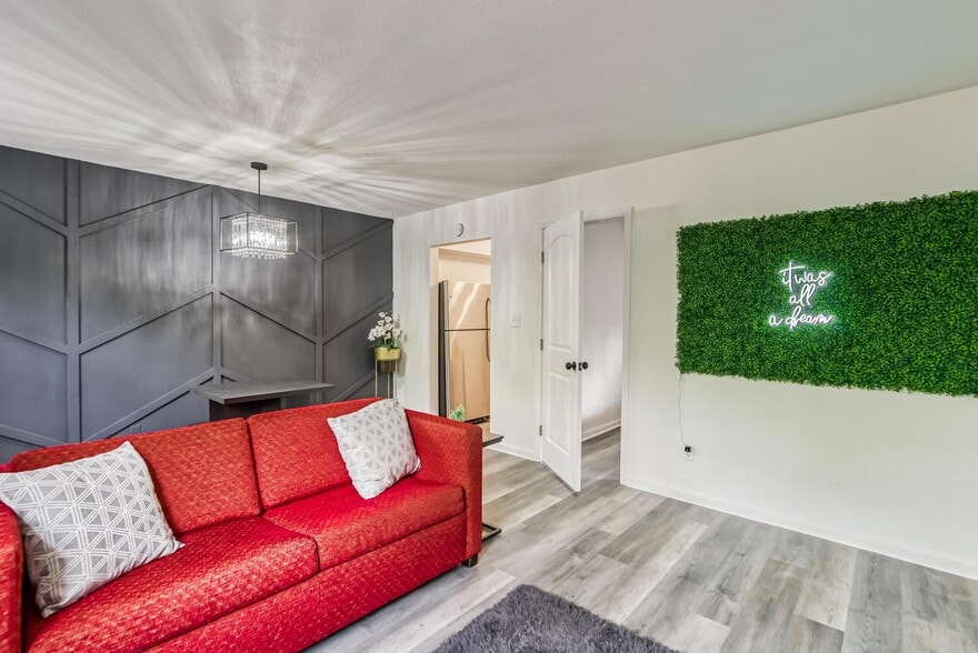 More Photos Of 4513 W McElroy Ave, Tampa Apartments For Sale