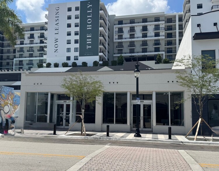 More Photos Of 2020 Harrison St, Hollywood Storefront For Sale
