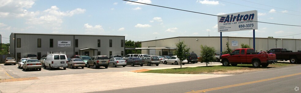 More Photos Of 13718 Lookout Rd, San Antonio Unknown For Lease