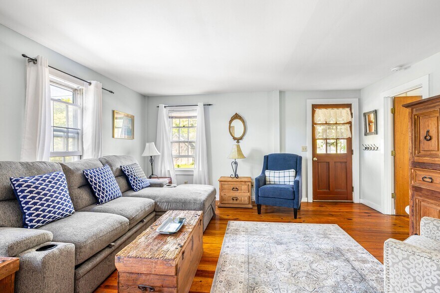 More Photos Of 557 Center Rd, New Shoreham Apartments For Sale