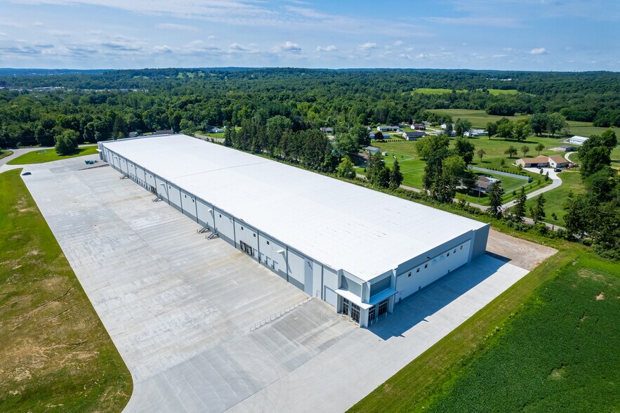 More Photos Of 1750 Airport West Rd, Mansfield Distribution For Lease