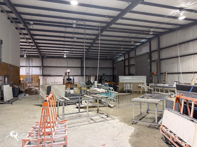 More Photos Of 155 Hunt Dr, Rossville Warehouse For Sale