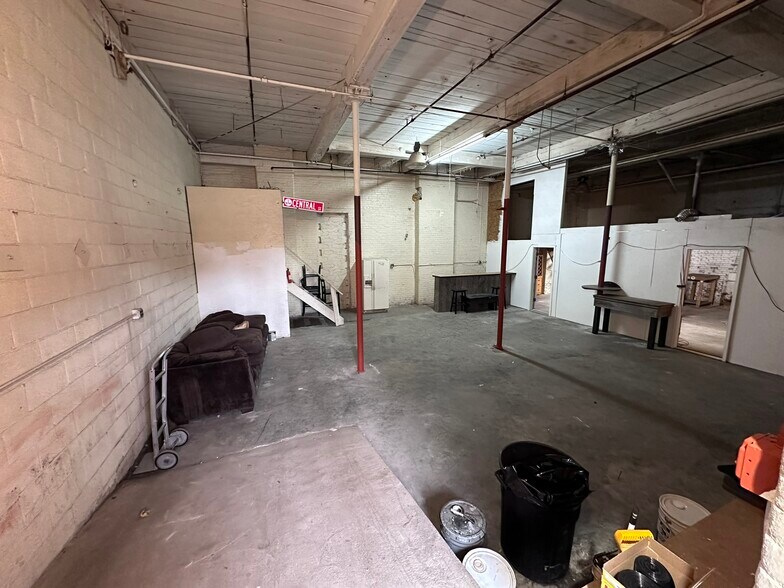 More Photos Of 7 Dunnell Ln, Pawtucket Warehouse For Lease