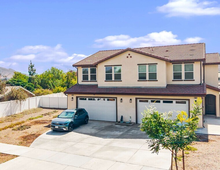 More Photos Of 5824 Persepolis Ct, Riverside Multifamily For Sale
