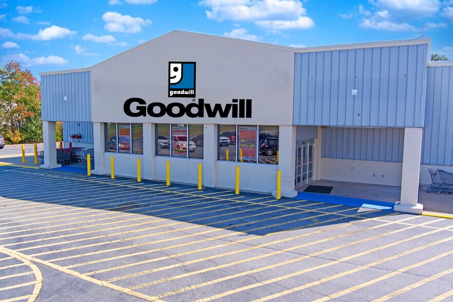 More Photos Of 505 Hwy 80 West, Demopolis Storefront For Sale