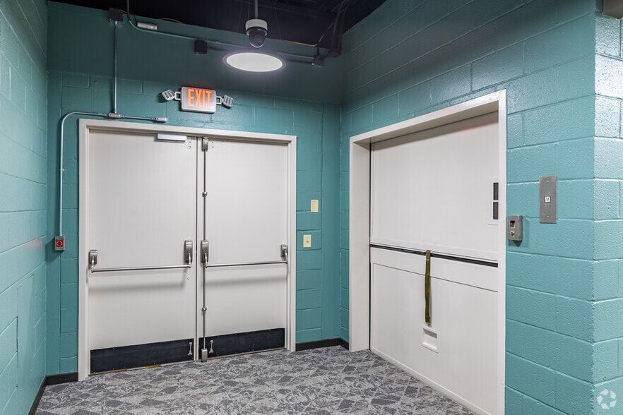 More Photos Of 2357 Warm Springs Rd, Columbus Office For Sale