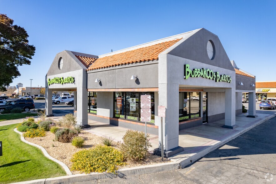 Primary Photo Of 2053 W Avenue J, Lancaster Restaurant For Lease