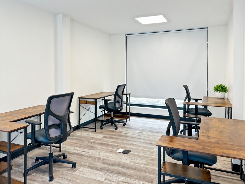 More Photos Of 25814 Budde Rd, Spring Loft Creative Space For Sale