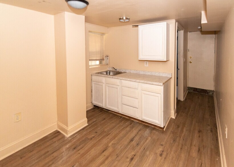 More Photos Of 1611 Gwynns Falls Pky, Baltimore Apartments For Sale