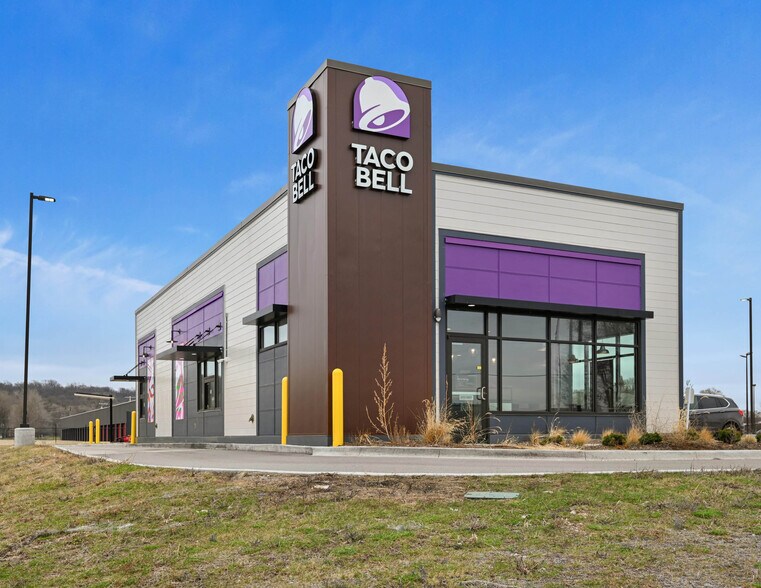 More Photos Of 37496 US Highway 18, Prairie Du Chien Fast Food For Sale