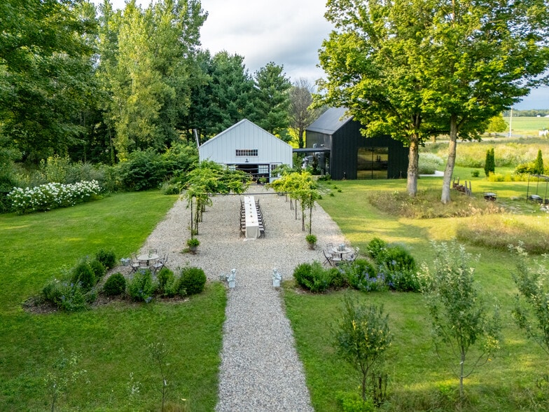 More Photos Of 58522 Farrand Rd, Colon Hospitality For Sale