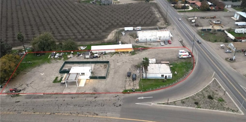 Primary Photo Of 7975 Azusa Ave, Dos Palos Specialty For Sale