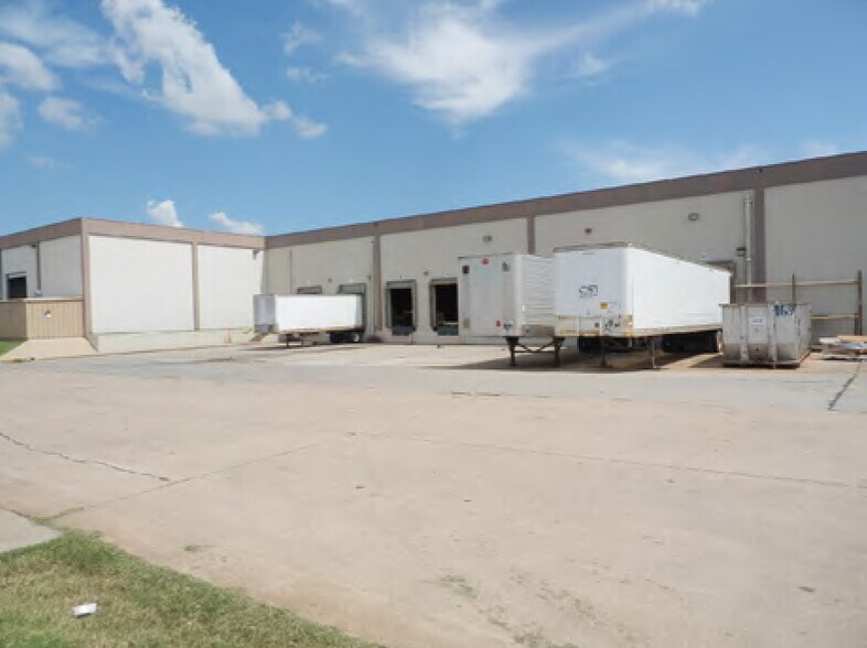 More Photos Of 4249 SW 29th St, Oklahoma City Distribution For Lease