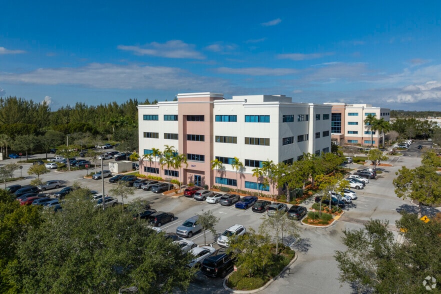Primary Photo Of 1447 Medical Park Blvd, Wellington Medical For Sale