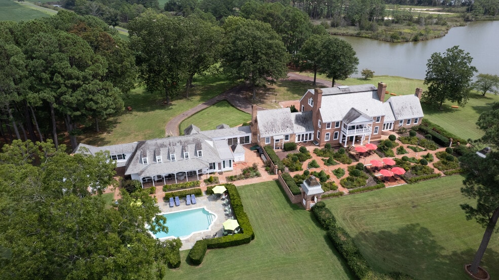 More Photos Of 27999 Coulbourn Creek Rd, Marion Station Hotel For Sale