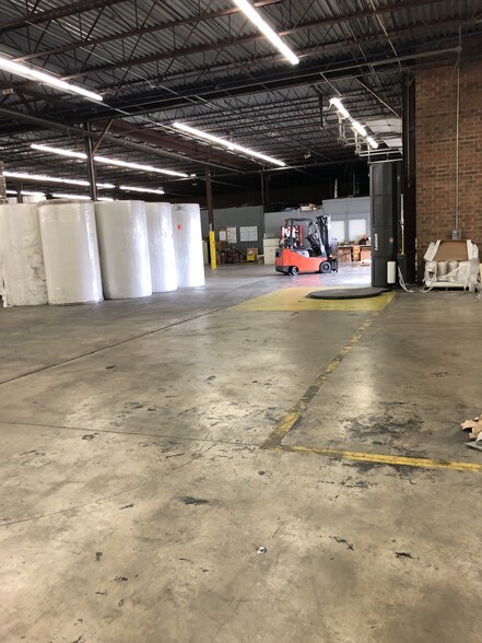 More Photos Of 103 N McLin Creek Rd, Conover Warehouse For Lease