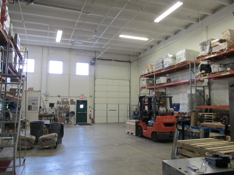 More Photos Of 612-622 W 5th Ave, Naperville Office For Lease