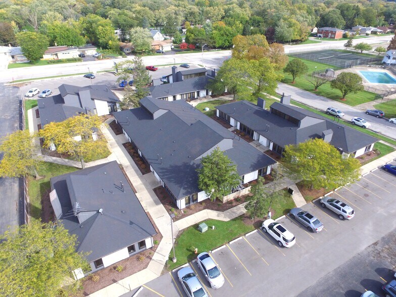 More Photos Of 17500-17516 S Carriageway Dr, Hazel Crest Office For Sale