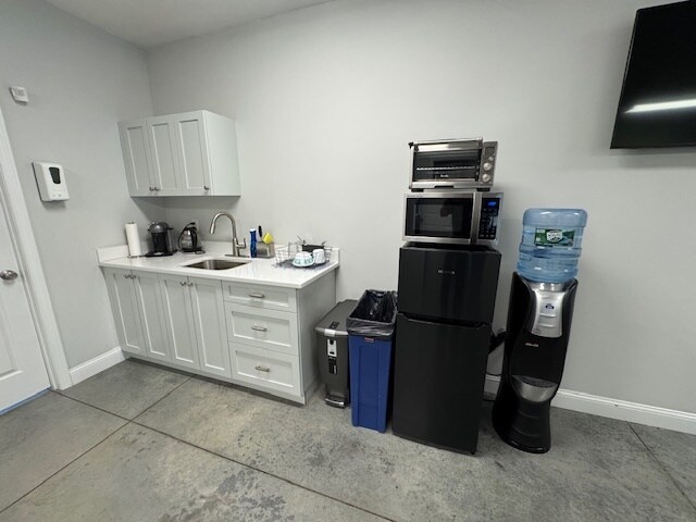 More Photos Of 685 South St, Wrentham Unknown For Lease