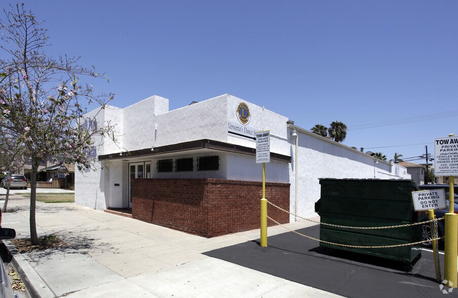 More Photos Of 3927 Utah St, San Diego General Retail For Sale
