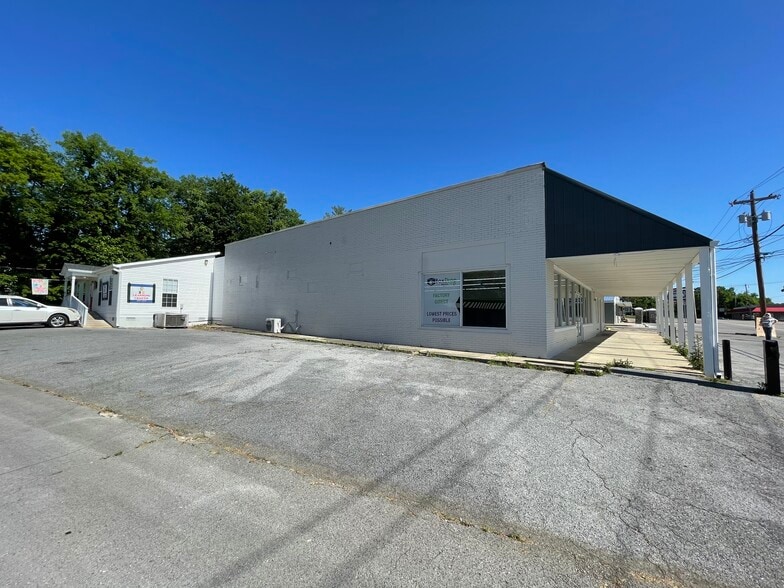 More Photos Of 901 Riverside Dr, Columbia Storefront Retail Office For Lease