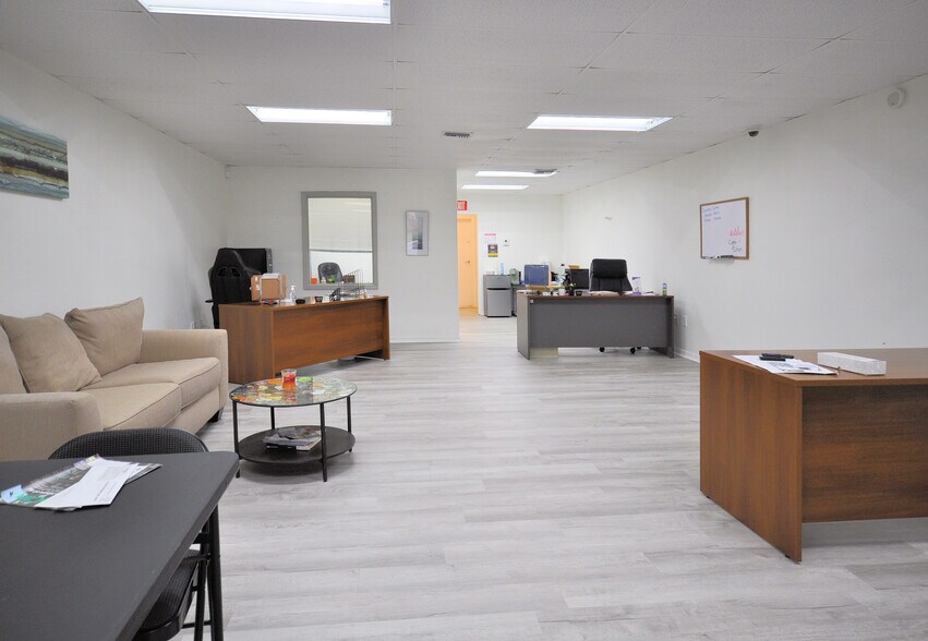 More Photos Of 2201 S French Ave, Sanford Storefront Retail Office For Lease