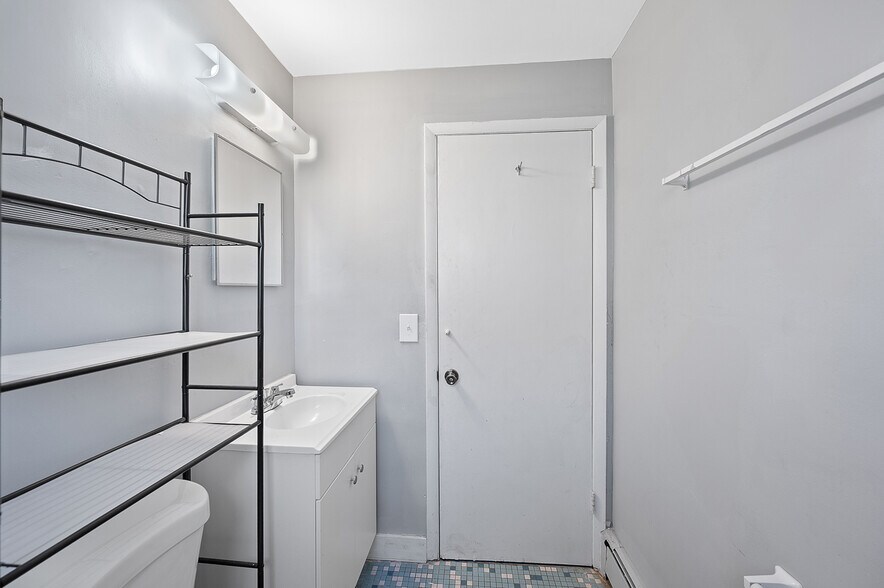 More Photos Of 325 Pike St, Reading Apartments For Sale