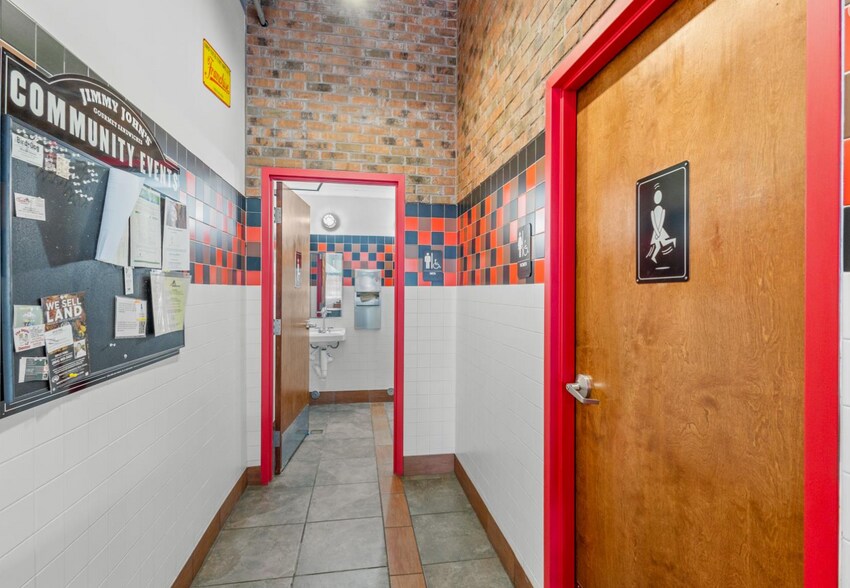 More Photos Of 11500 Midlothian Tpke, Richmond General Retail For Sale