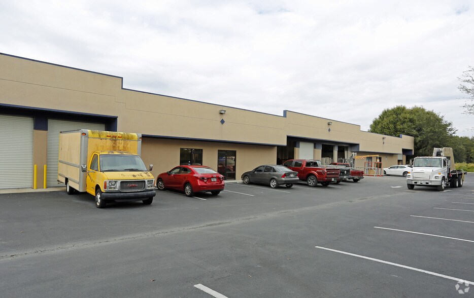 More Photos Of 1424 Hamlin Ave, Saint Cloud Unknown For Lease