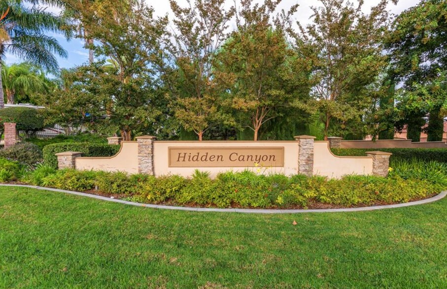 More Photos Of Cresthaven Drive, Riverside Land For Sale