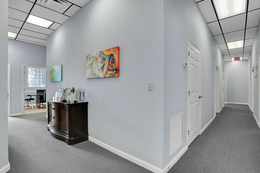 More Photos Of 12428 San Jose Blvd, Jacksonville Office For Sale