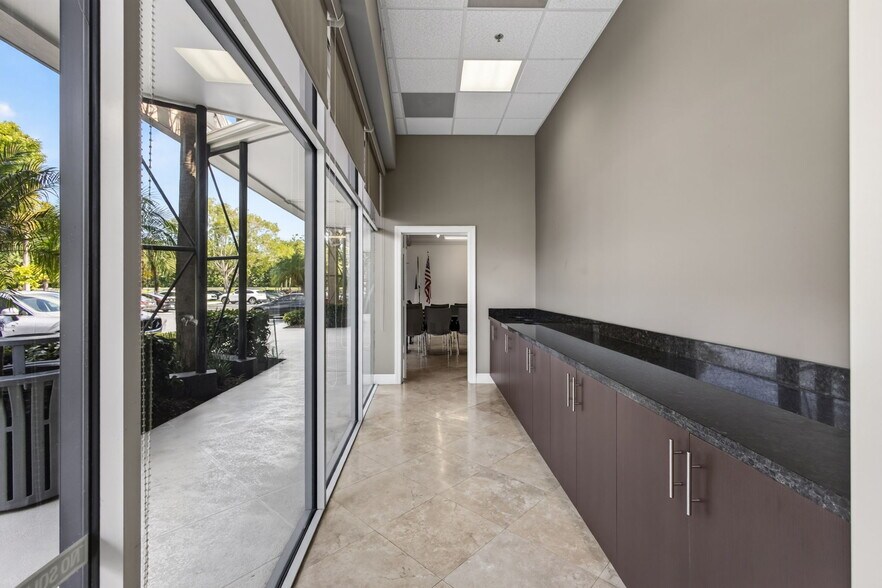 More Photos Of 2151 S Alternate A1A Hwy, Jupiter Medical For Sale