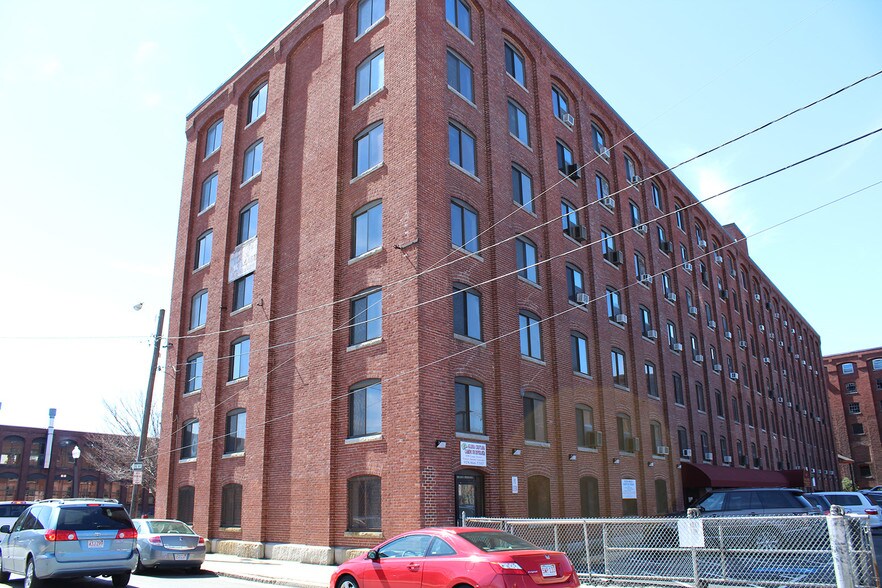 More Photos Of 599 Canal St, Lawrence Loft Creative Space For Lease
