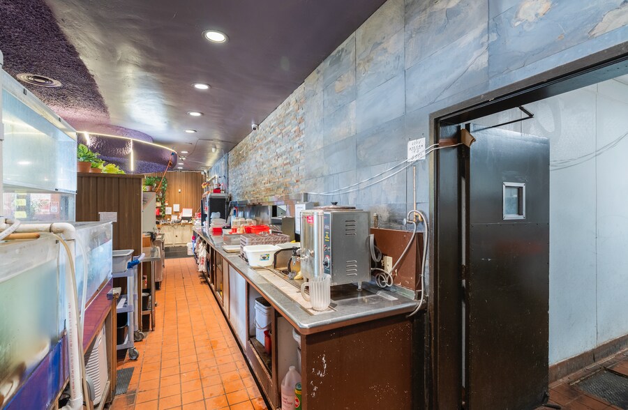 More Photos Of , San Leandro General Retail For Sale