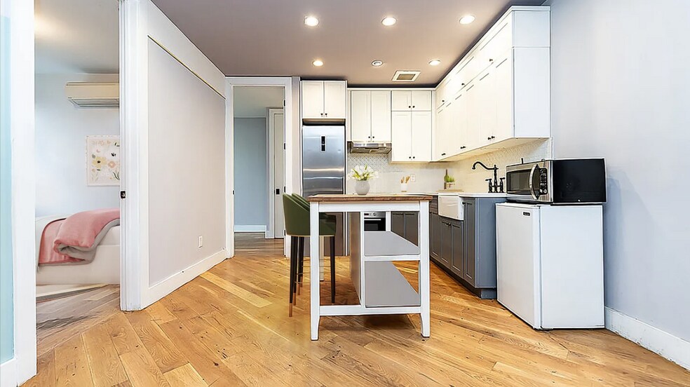 More Photos Of 137 21st St, Brooklyn Apartments For Sale