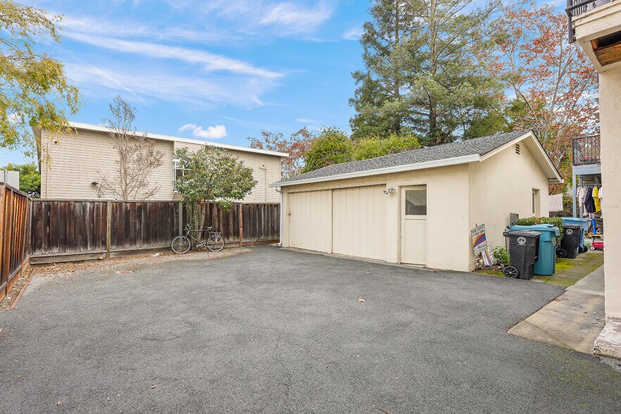 More Photos Of 2745 Byron St, Palo Alto Multifamily For Sale