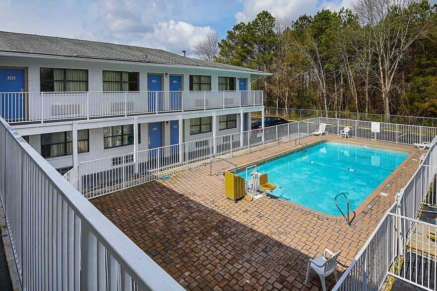 More Photos Of 7707 Lee Hwy, Chattanooga Hotel For Sale